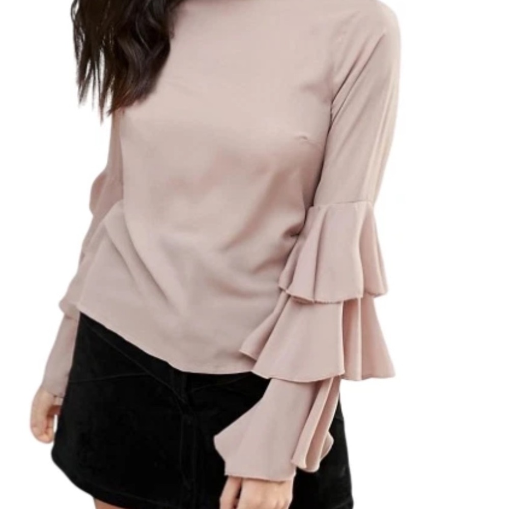 Impulsive Tiered Sleeve Blouse Taupe Size Large